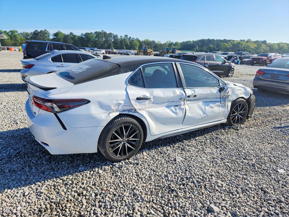2022 Toyota Camry მანქანა იყიდება აუქციონზე, vin: 4T1G11AK1NU677149, აუქციონის ნომერი: 47906946