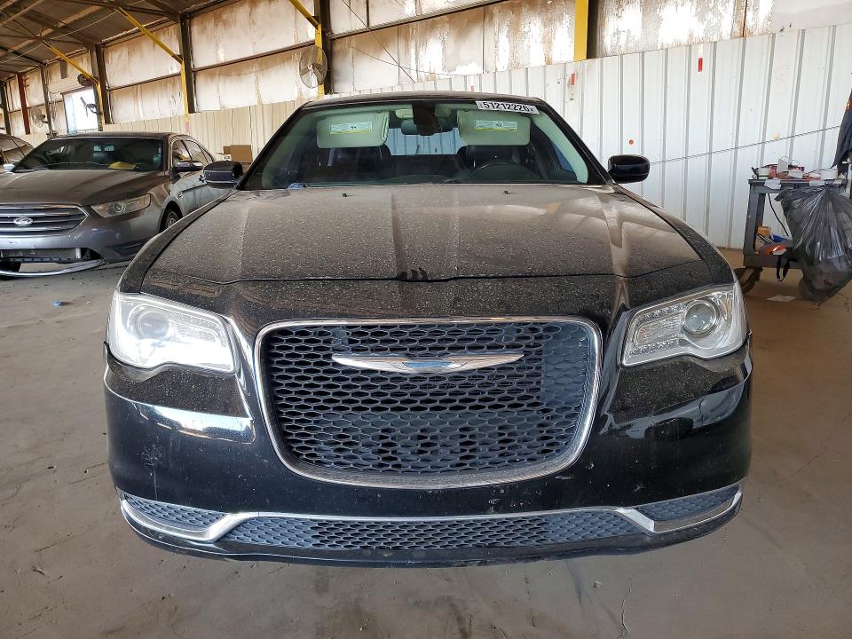 Продажа на аукционе авто 2015 Chrysler 300, vin: 2C3CCARG2FH899589, номер лота: 51212226