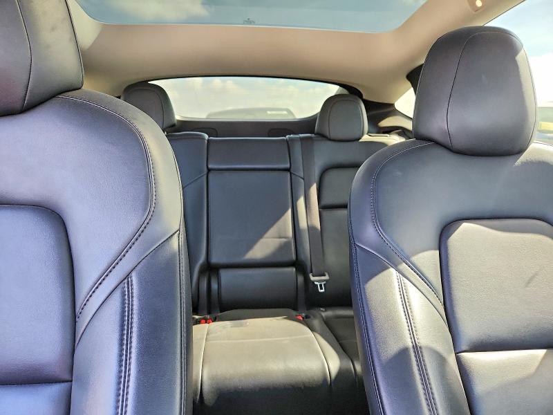 47988026 :رقم المزاد ، 7SAYGDEF9NF390787 vin ، 2022 Tesla Model Y مزاد بيع