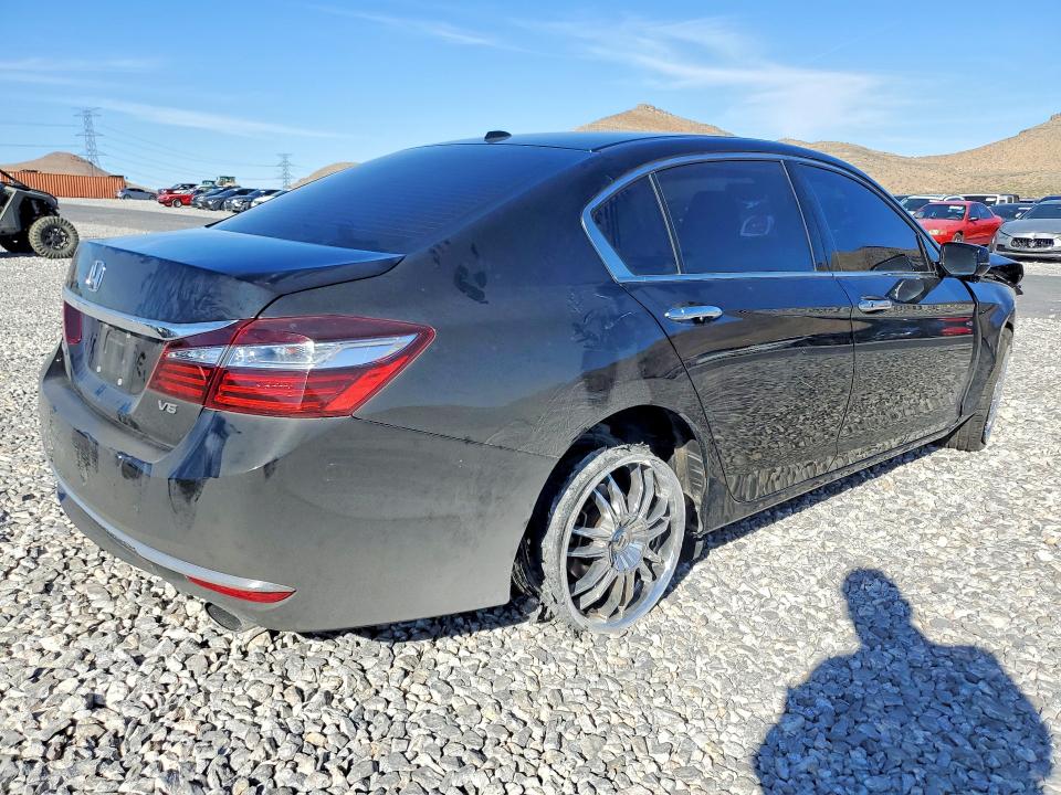 49028466 :رقم المزاد ، 1HGCR3F86GA021071 vin ، 2016 Honda Accord مزاد بيع
