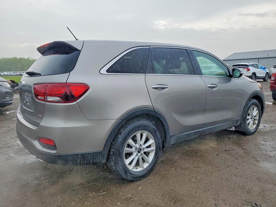 51557456 :رقم المزاد ، 5XYPG4A37KG529078 vin ، 2019 Kia Sorento مزاد بيع