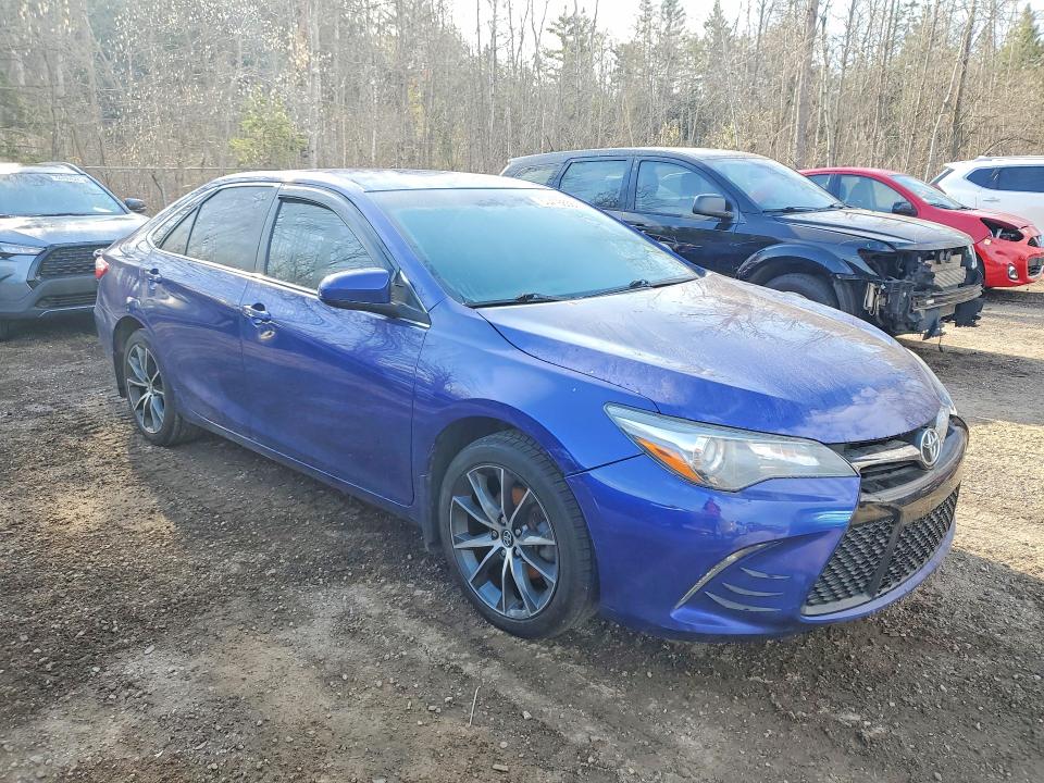 50416666 :رقم المزاد ، 4T1BF1FK3FU913385 vin ، 2015 Toyota Camry مزاد بيع