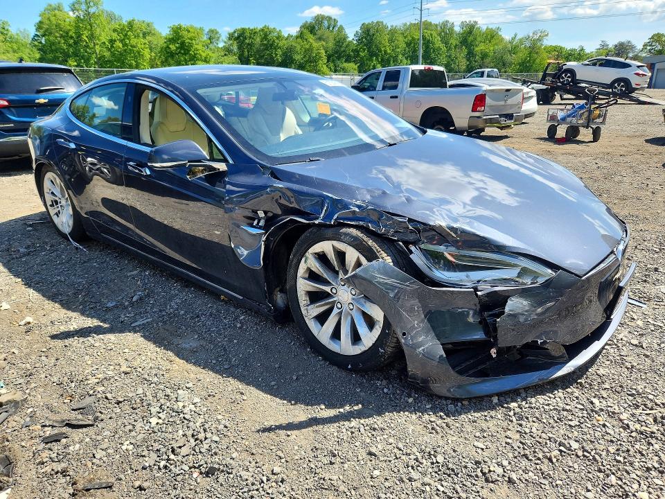 2018 Tesla Model S მანქანა იყიდება აუქციონზე, vin: 5YJSA1E26JF286333, აუქციონის ნომერი: 51504616