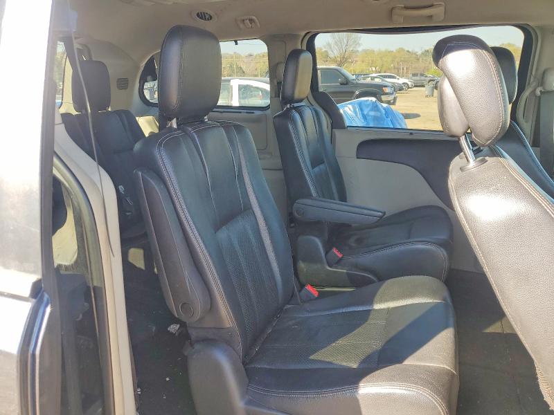 Auction sale of the 2014 Chrysler Town & Country, vin: 2C4RC1CG7ER250166, lot number: 49260516