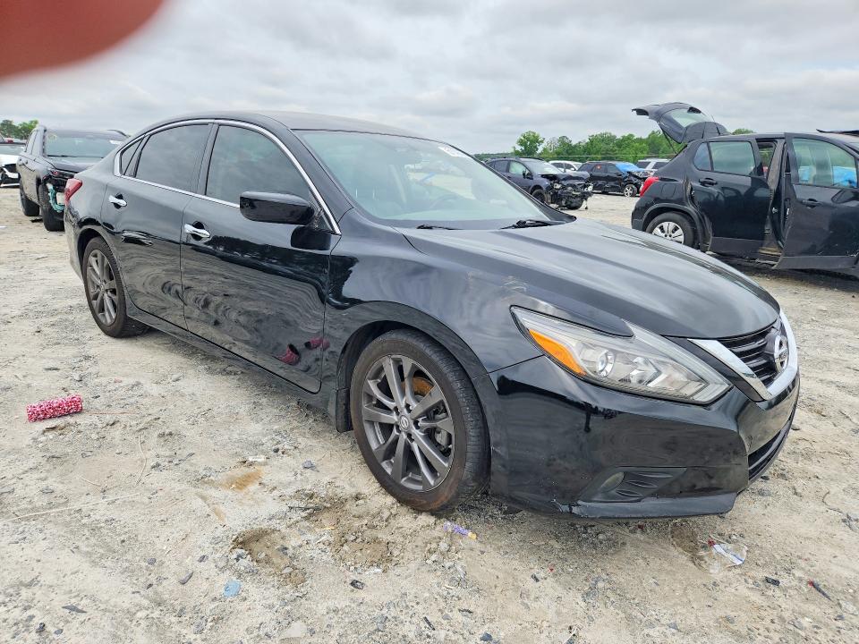 51143736 :رقم المزاد ، 1N4AL3AP3JC290071 vin ، 2018 Nissan Altima مزاد بيع