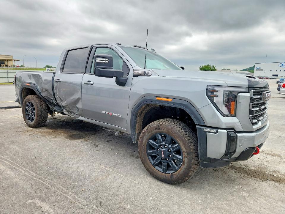 50737006 :رقم المزاد ، 1GT4UPE72TF137513 vin ، 2026 Gmc Sierra مزاد بيع