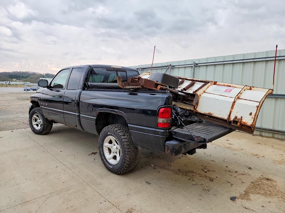 2001 Dodge Ram 1500 მანქანა იყიდება აუქციონზე, vin: 3B7HF13Z61G762750, აუქციონის ნომერი: 49025696