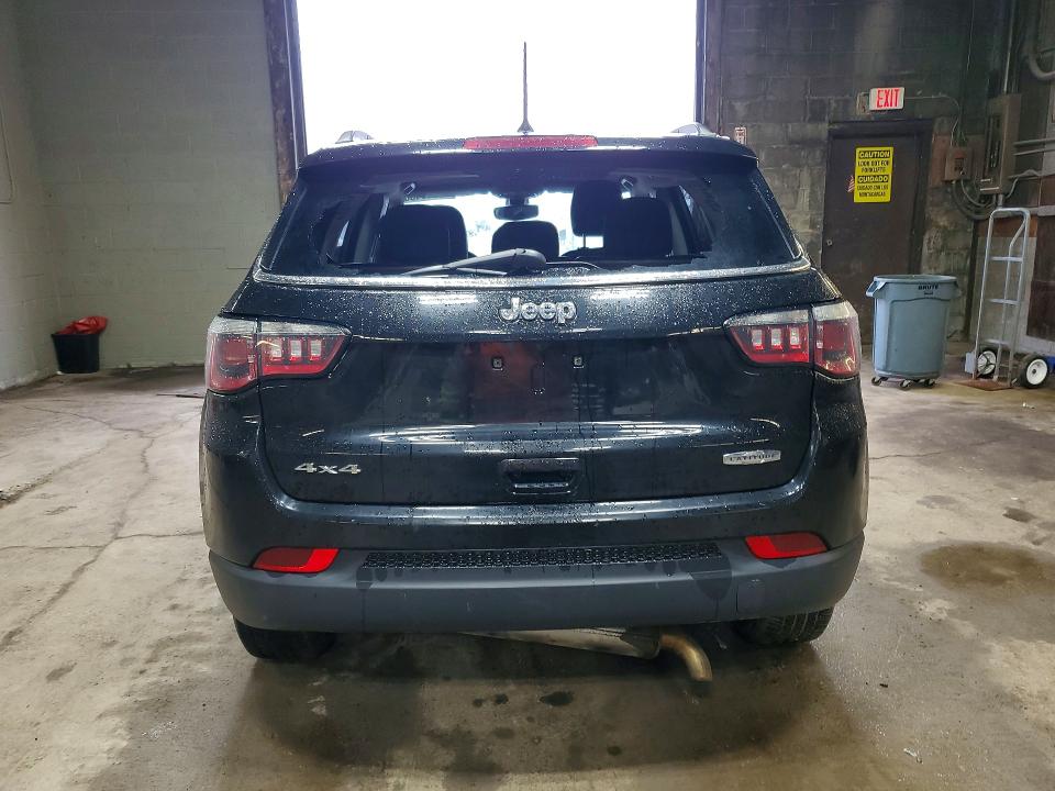 48248436 :رقم المزاد ، 3C4NJDBB1HT680756 vin ، 2017 Jeep Compass مزاد بيع
