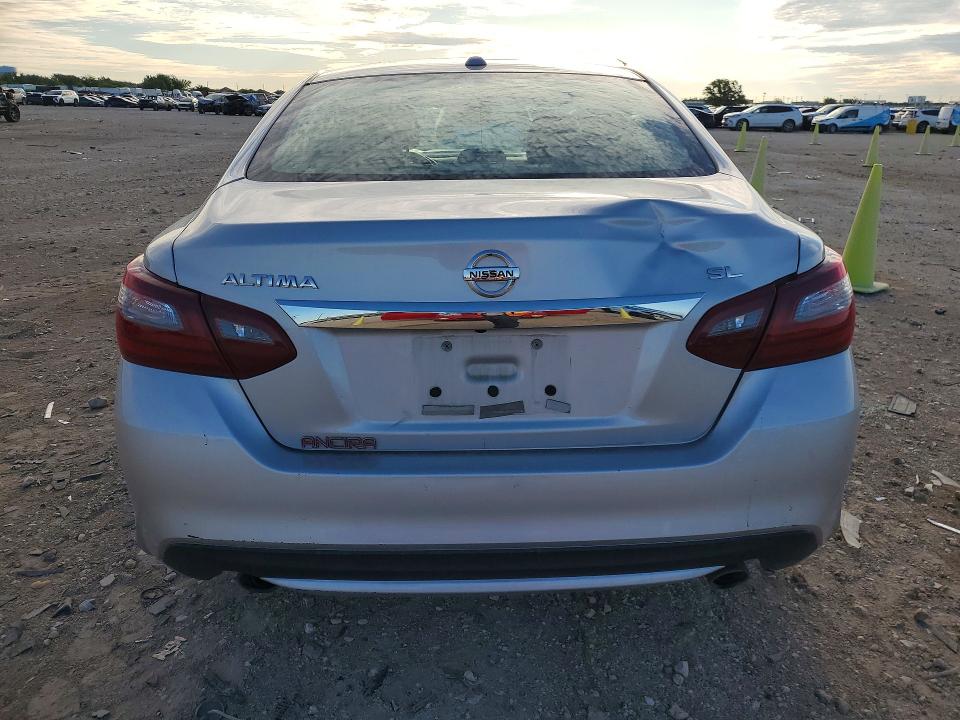 48900706 :رقم المزاد ، 1N4AL3AP9JC201717 vin ، 2018 Nissan Altima مزاد بيع