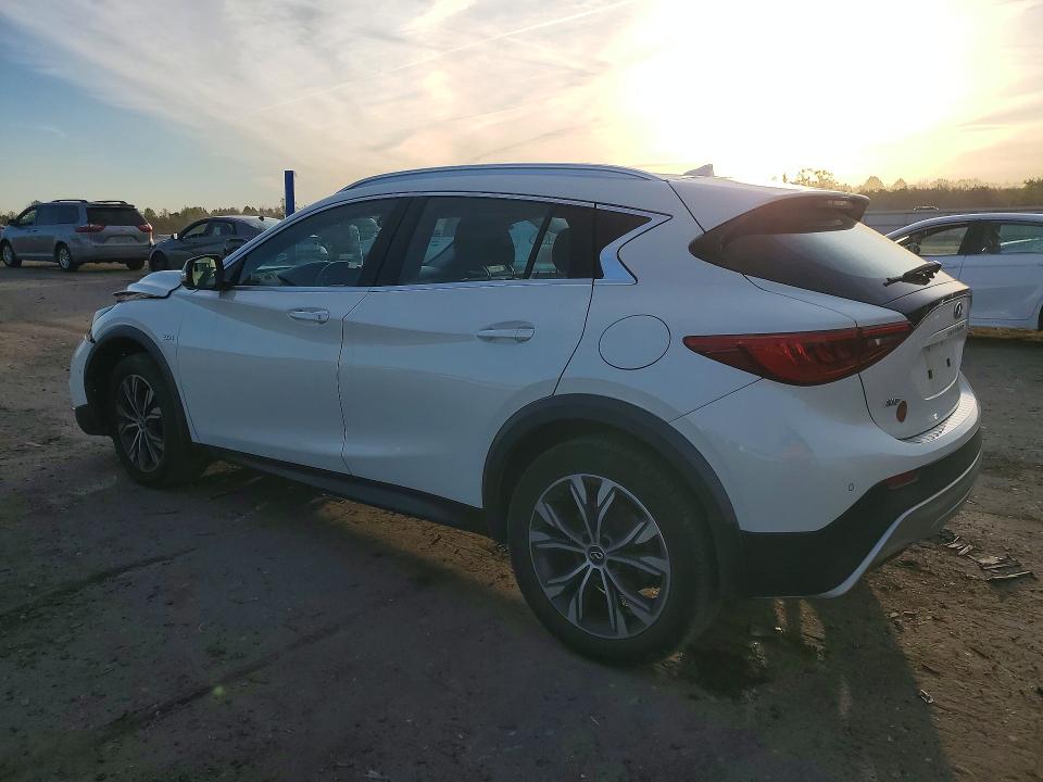 48973326 :رقم المزاد ، SJKCH5CR0KA010826 vin ، 2019 Infiniti Qx30 مزاد بيع