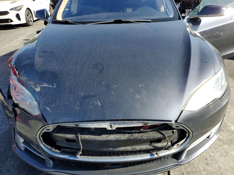 Продаж на аукціоні авто 2015 Tesla Model S, vin: 5YJSA1H14FF084214, номер лоту: 50765466