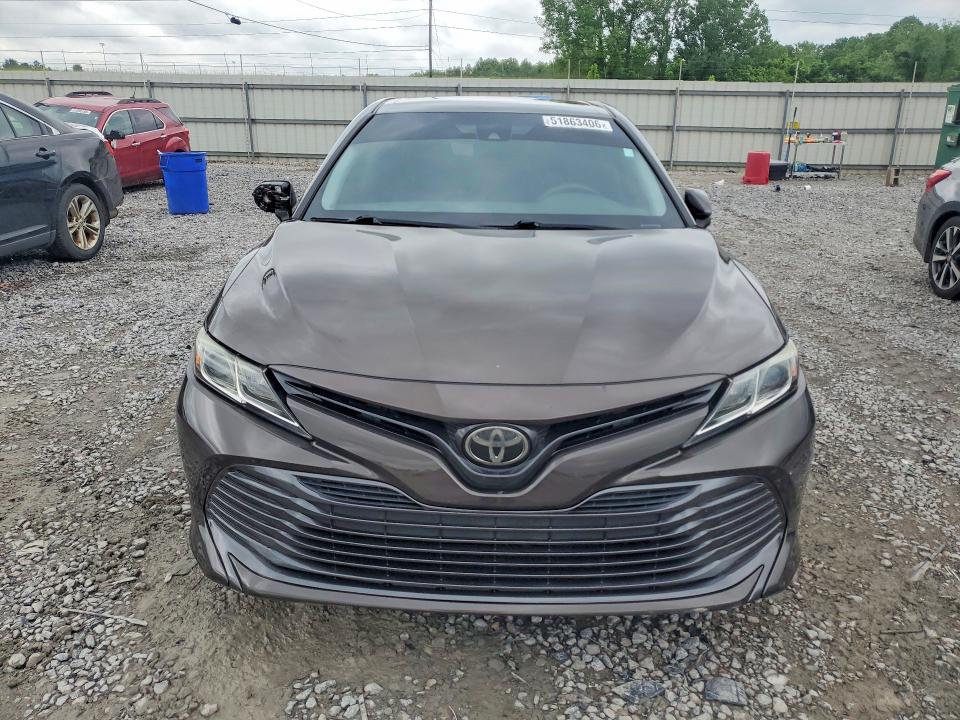 2018 Toyota Camry მანქანა იყიდება აუქციონზე, vin: 4T1B11HKXJU650798, აუქციონის ნომერი: 57714706