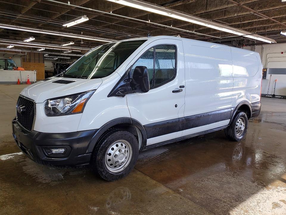 50499576 :رقم المزاد ، 1FTYE2Y83PKA01328 vin ، 2023 Ford Transit مزاد بيع