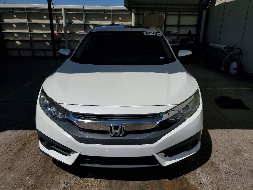 49038266 :رقم المزاد ، 19XFC1F32HE025879 vin ، 2017 Honda Civic مزاد بيع