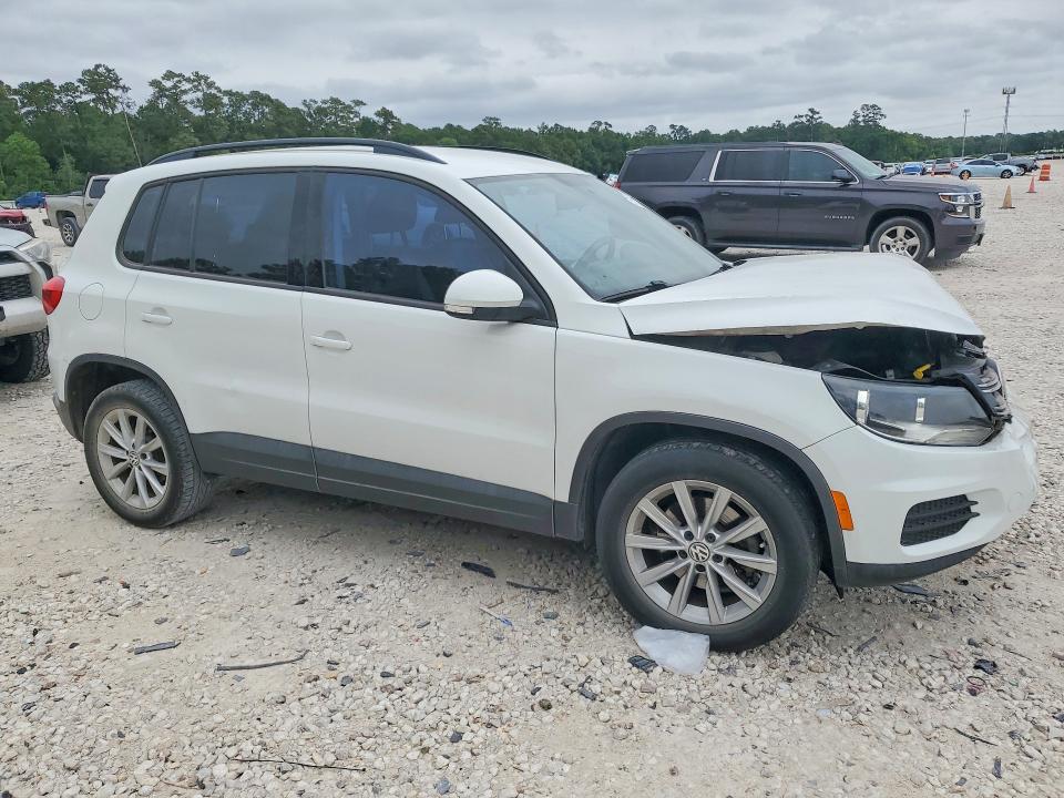 Продаж на аукціоні авто 2018 Volkswagen Tiguan Limited, vin: WVGBV7AX6JK001878, номер лоту: 51873196