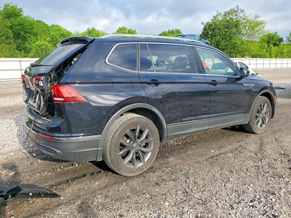 49935696 :رقم المزاد ، 3VV3B7AXXNM047182 vin ، 2022 Volkswagen Tiguan مزاد بيع