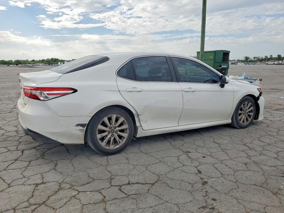 2018 Toyota Camry მანქანა იყიდება აუქციონზე, vin: 4T1B11HK7JU663363, აუქციონის ნომერი: 49599126