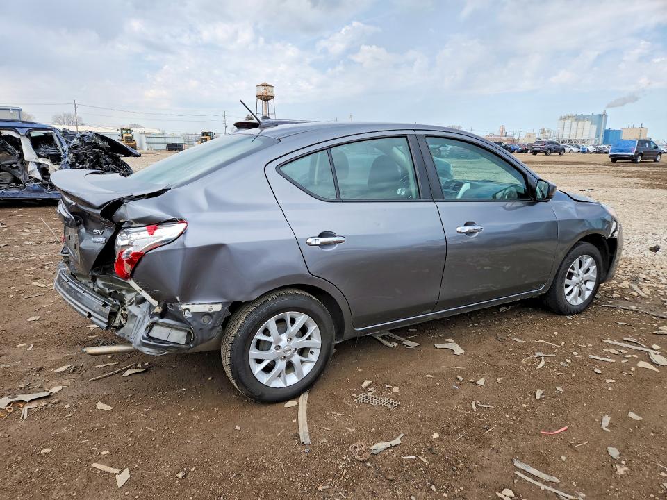 Auction sale of the 2018 Nissan Versa, vin: 3N1CN7AP1JL864825, lot number: 49468516