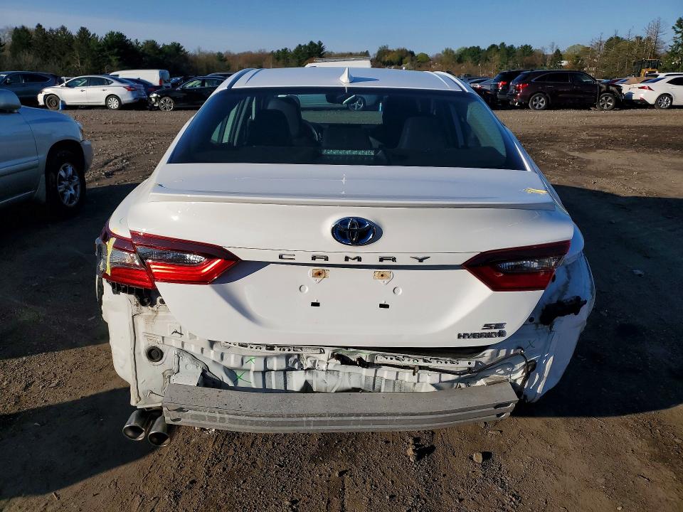 2022 Toyota Camry Hybrid მანქანა იყიდება აუქციონზე, vin: 4T1G31AK0NU579966, აუქციონის ნომერი: 47979726