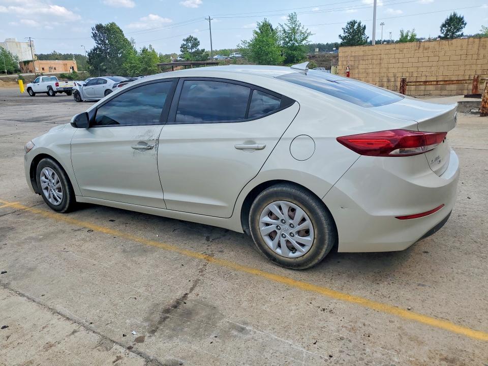 2017 Hyundai Elantra მანქანა იყიდება აუქციონზე, vin: 5NPD74LF7HH178832, აუქციონის ნომერი: 51255086