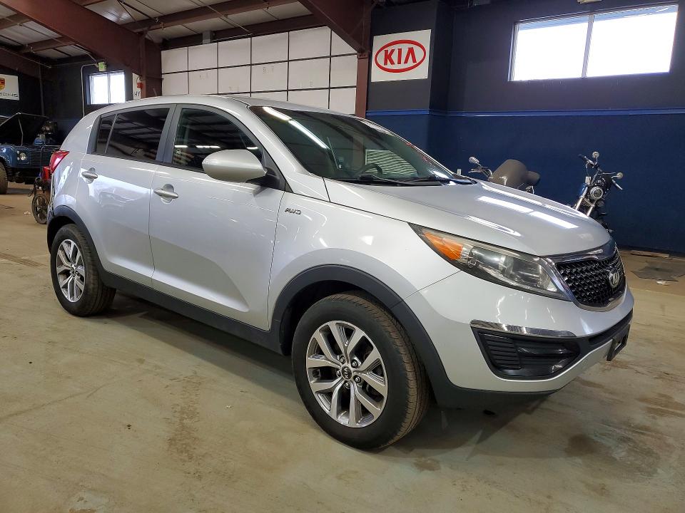 51178356 :رقم المزاد ، KNDPBCACXF7700630 vin ، 2015 Kia Sportage مزاد بيع
