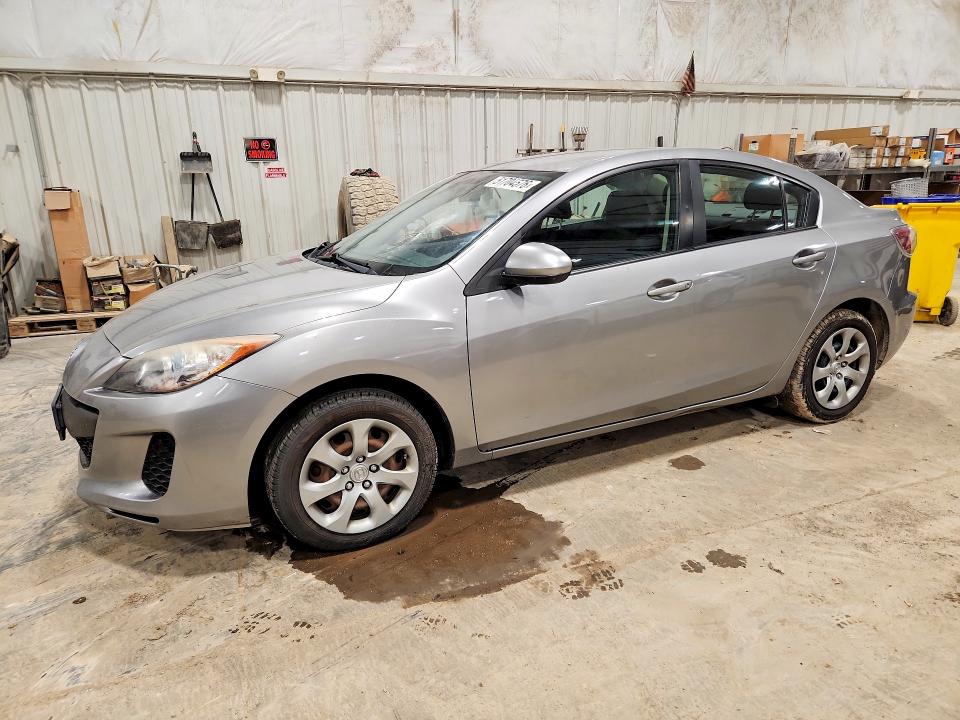 51704576 :رقم المزاد ، JM1BL1U79D1828917 vin ، 2013 Mazda 3 مزاد بيع
