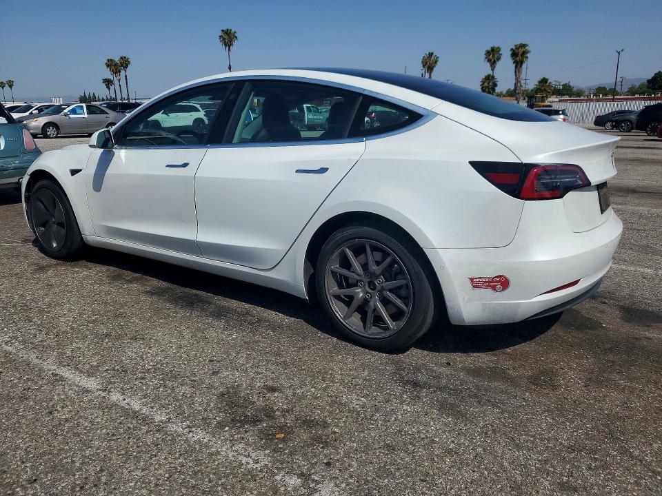 2020 Tesla Model 3 მანქანა იყიდება აუქციონზე, vin: 5YJ3E1EA9LF799580, აუქციონის ნომერი: 49513556