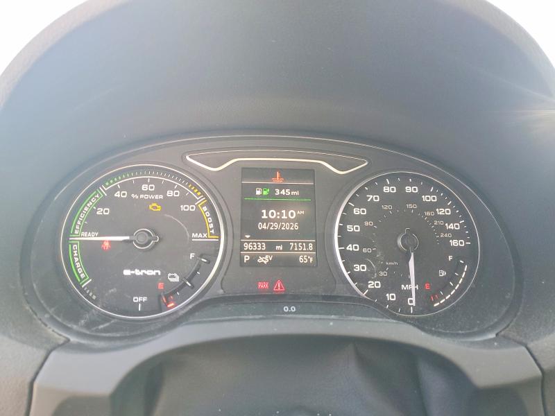 Продаж на аукціоні авто 2017 Audi A3, vin: WAUTPBFF0HA106449, номер лоту: 51314026