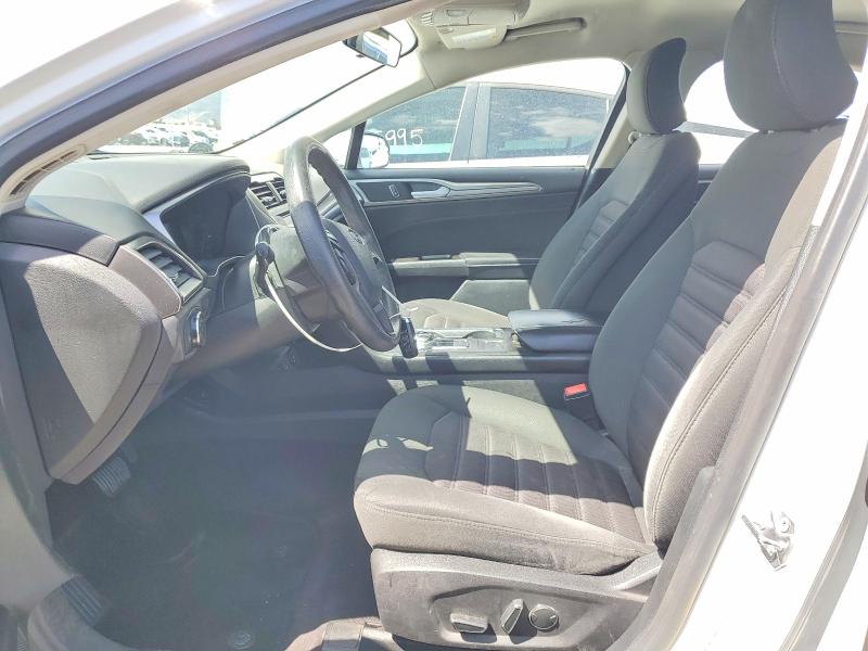 51813536 :رقم المزاد ، 3FA6P0H79HR215465 vin ، 2017 Ford Fusion مزاد بيع