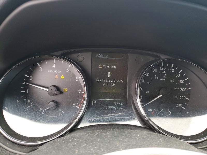 47647766 :رقم المزاد ، 5N1AT2MT2HC823353 vin ، 2017 Nissan Rogue مزاد بيع