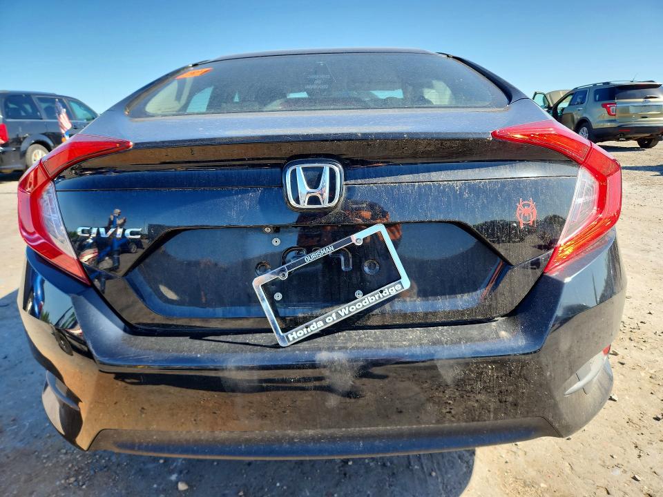 Продажа на аукционе авто 2018 Honda Civic, vin: 2HGFC2F53JH521616, номер лота: 50773206