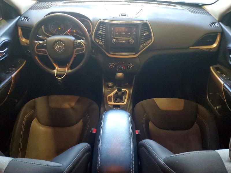 49089106 :رقم المزاد ، 1C4PJMCB2JD500493 vin ، 2018 Jeep Cherokee مزاد بيع