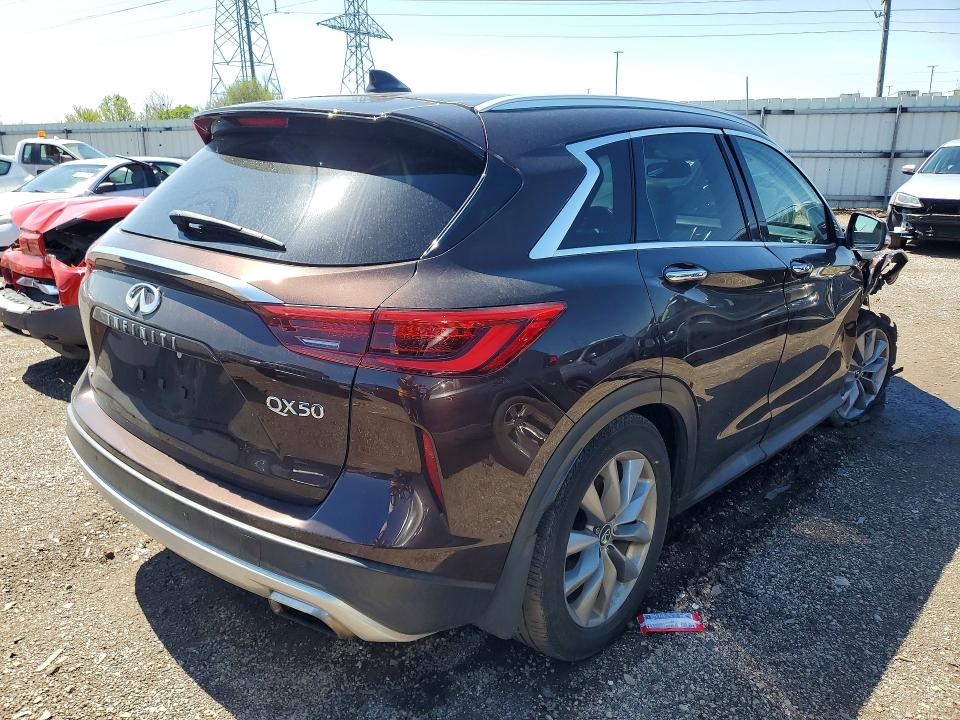 50151146 :رقم المزاد ، 3PCAJ5M38LF108911 vin ، 2020 Infiniti Qx50 مزاد بيع