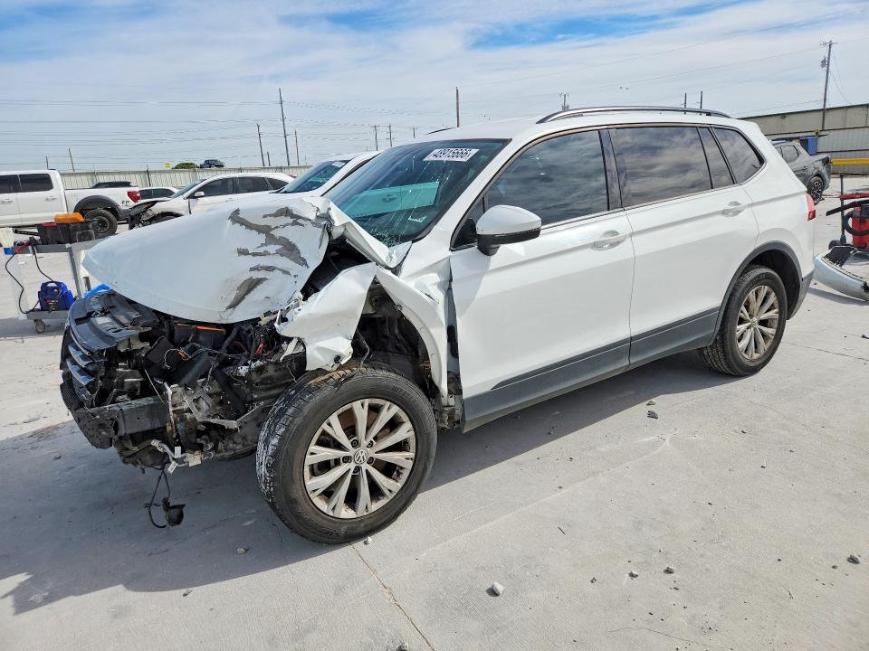 48915666 :رقم المزاد ، 3VV0B7AX2LM069385 vin ، 2020 Volkswagen Tiguan مزاد بيع