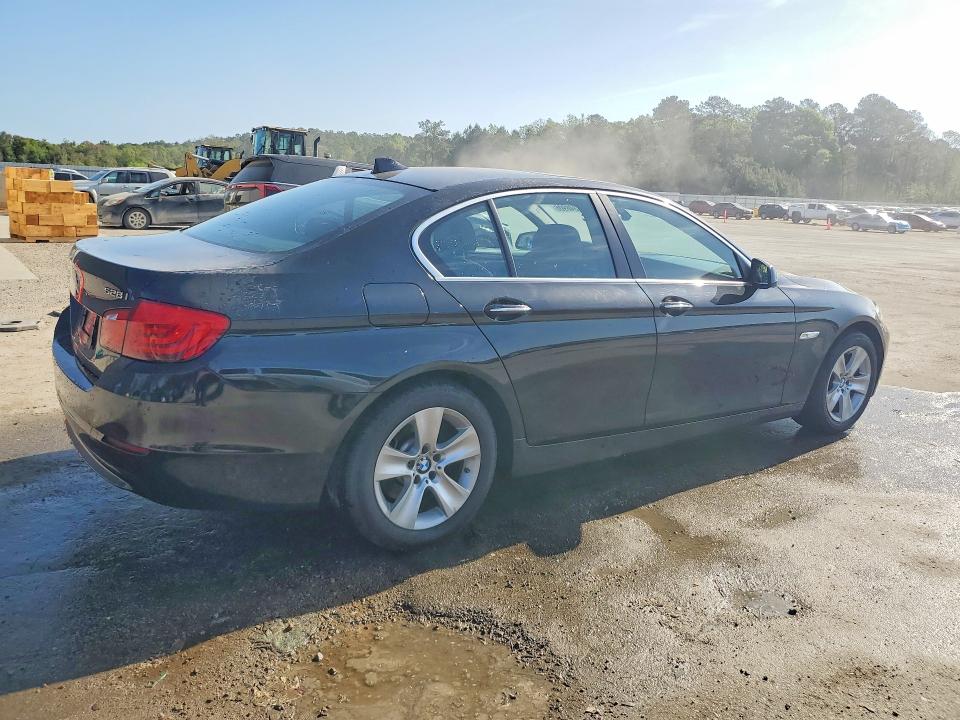 48348906 :رقم المزاد ، WBAFR1C52BC749104 vin ، 2011 Bmw 528 مزاد بيع
