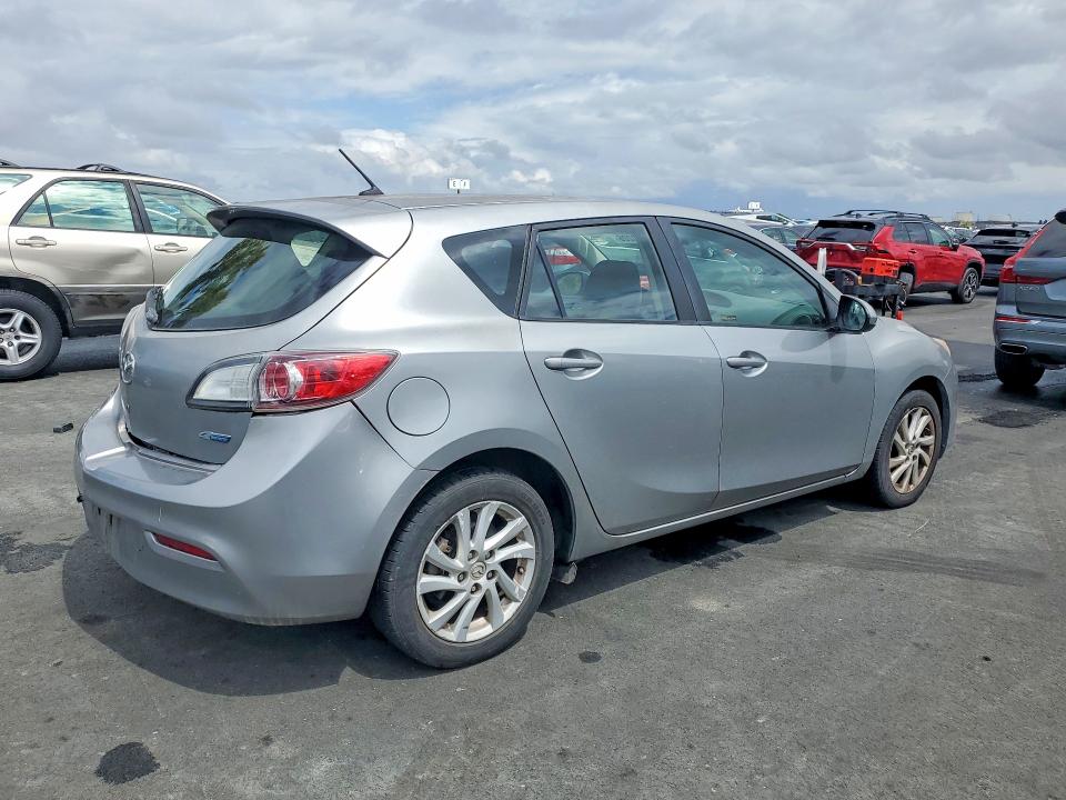 50980226 :رقم المزاد ، JM1BL1L88C1557633 vin ، 2012 Mazda 3 مزاد بيع