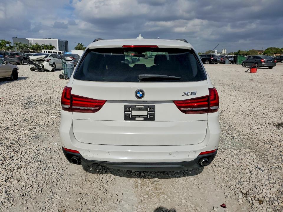49271446 :رقم المزاد ، 5UXKR2C55F0H35617 vin ، 2015 Bmw X5 مزاد بيع