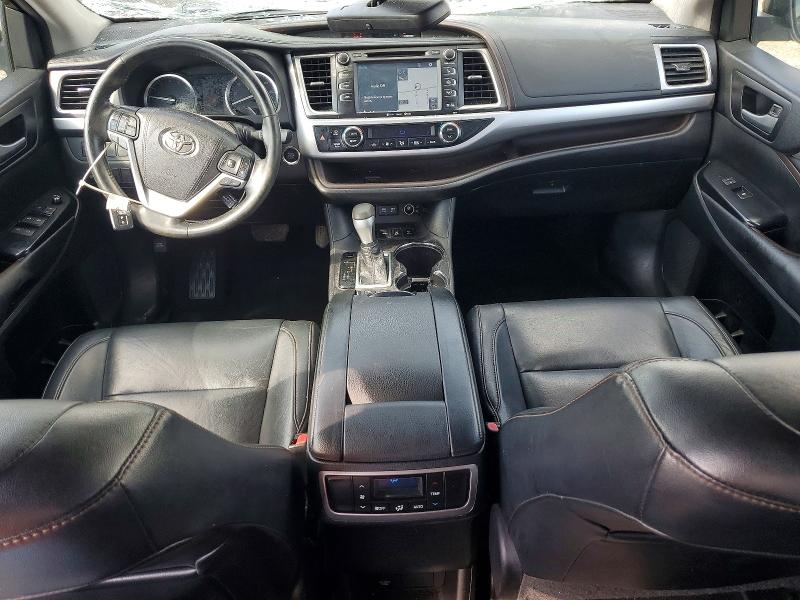 Продажа на аукционе авто 2018 Toyota Highlander, vin: 5TDJZRFH0JS525747, номер лота: 49946486
