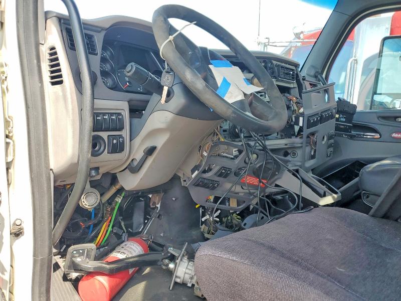 Продаж на аукціоні авто 2015 Peterbilt 579, vin: 1XPBA48X8FD299395, номер лоту: 50616756