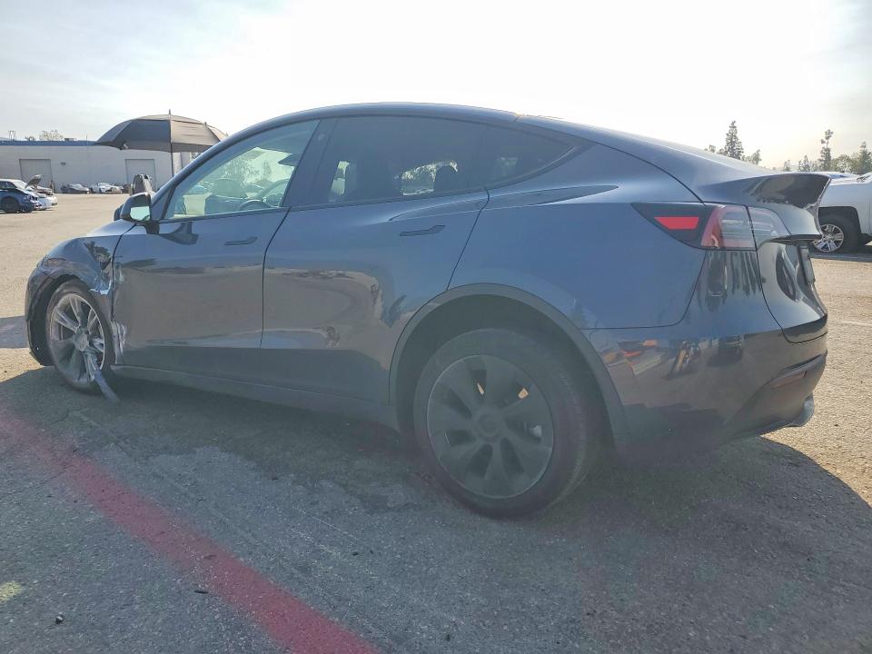 48931856 :رقم المزاد ، 7SAYGDEE7PA060301 vin ، 2023 Tesla Model Y مزاد بيع