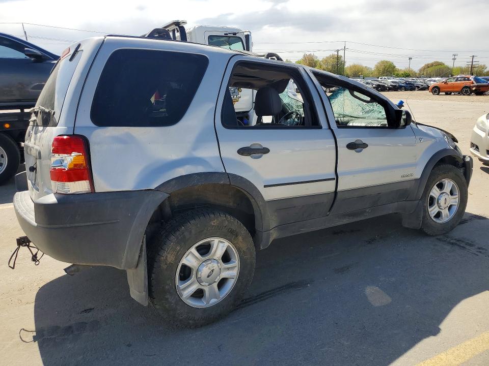 50706426 :رقم المزاد ، 1FMYU03132KD67506 vin ، 2002 Ford Escape مزاد بيع
