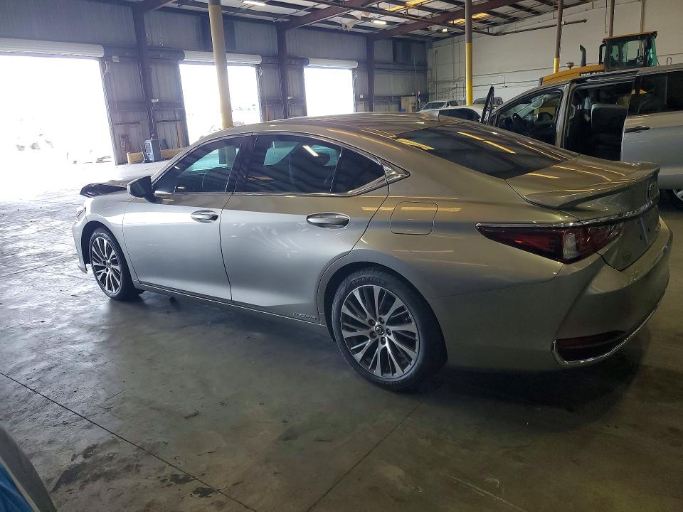 50431286 :رقم المزاد ، 58AB21B14KU002428 vin ، 2019 Lexus Es مزاد بيع