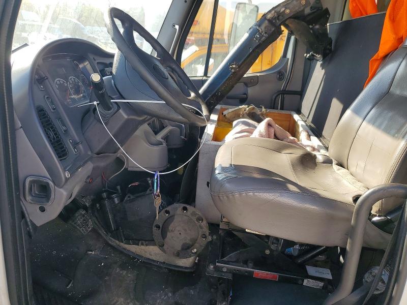 Продажа на аукционе авто 2009 Freightliner M2, vin: 1FVACXDTX9DAM3427, номер лота: 49142526