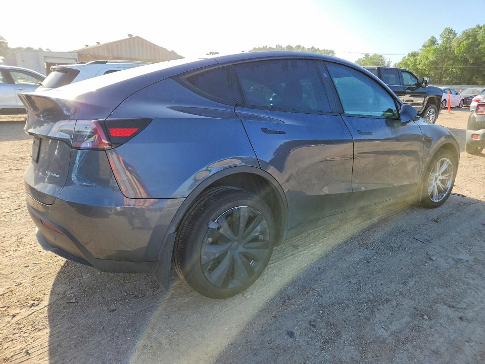 49328606 :رقم المزاد ، 7SAYGDEE0PF881677 vin ، 2023 Tesla Model Y مزاد بيع