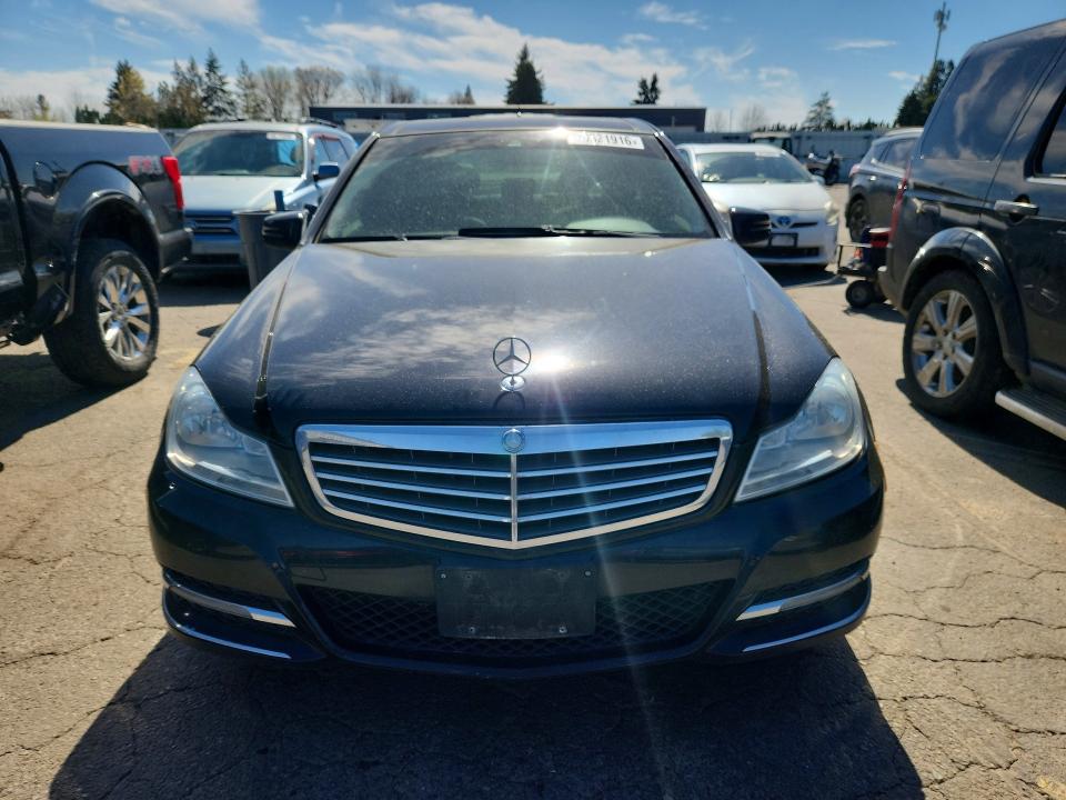 Продаж на аукціоні авто 2013 Mercedes-benz C, vin: WDDGF8AB0DR257095, номер лоту: 48521916