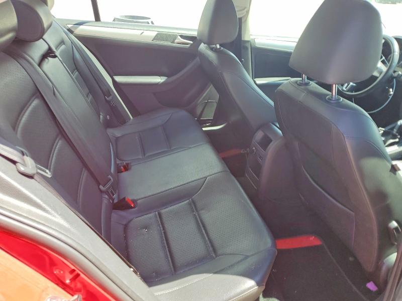 52170526 :رقم المزاد ، 3VWDP7AJ0DM206657 vin ، 2013 Volkswagen Jetta مزاد بيع