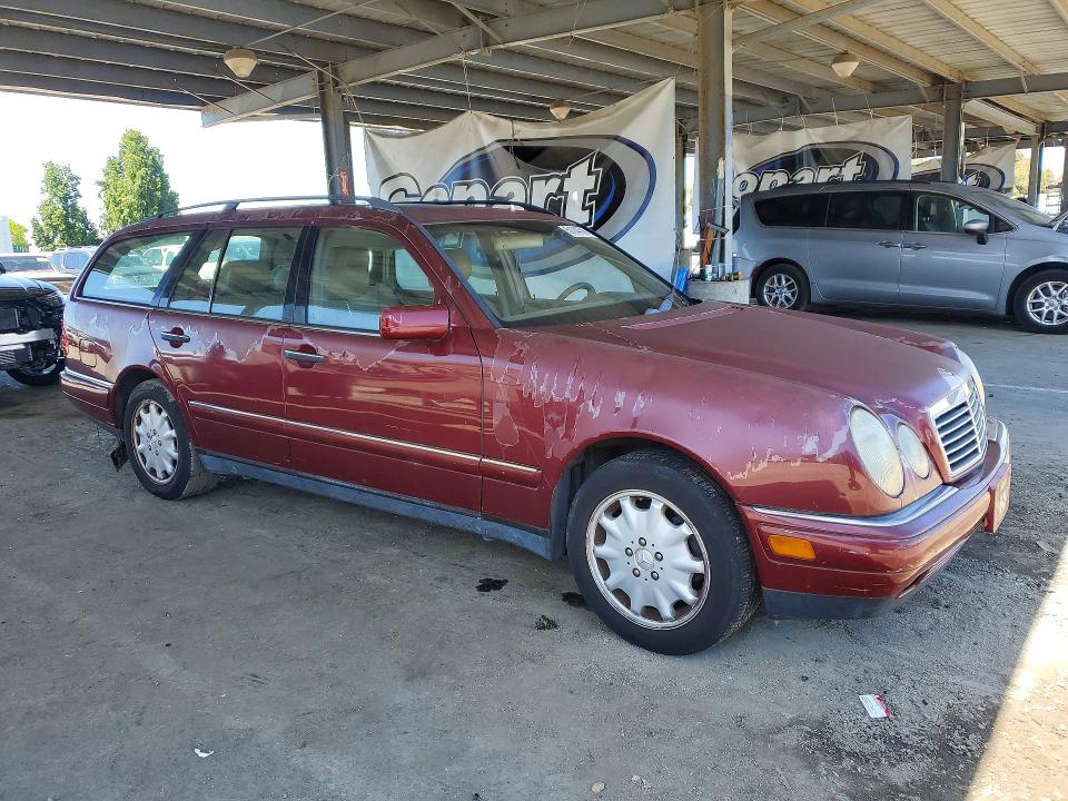 Продажа на аукционе авто 1999 Mercedes-benz E, vin: WDBJH65F0XA902065, номер лота: 51144506