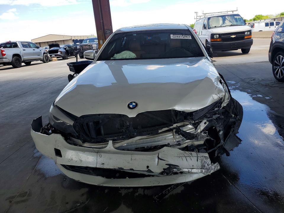 48996426 :رقم المزاد ، WBAJE5C57JWA92944 vin ، 2018 Bmw 540 مزاد بيع