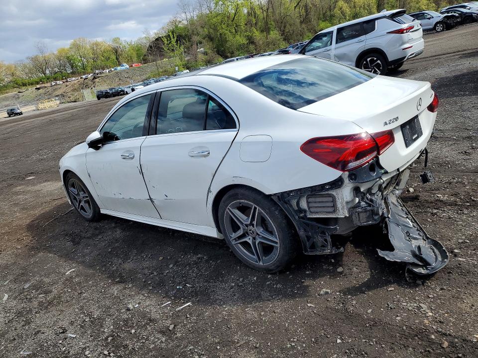 50617006 :رقم المزاد ، W1K3G4FB5NJ364589 vin ، 2022 Mercedes-benz A مزاد بيع
