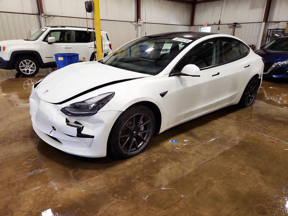 50141016 :رقم المزاد ، 5YJ3E1EA8MF867353 vin ، 2021 Tesla Model 3 مزاد بيع